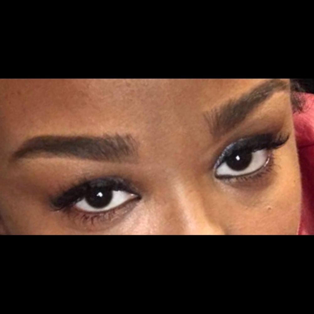 Meet your Posher, Andrika